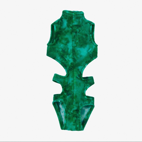 Limited Ed- Barbie and Aleali May Streetware -w/Certificate of Authentic… - Picture 3 of 9